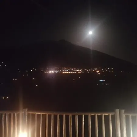 Casa Molina Lodge *