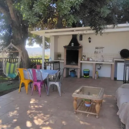 Casa Molina Lodge *