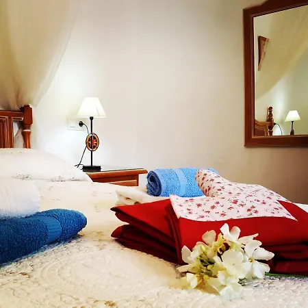 Casa Molina Lodge *